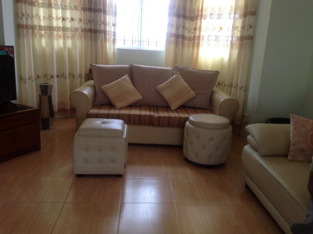 Fayruz Villa Is A 3 Bedroom, 3 Bathroom Detached House With Ac And Swimming Pool 5 Minutes Walk From Flic En Flac Public Beach Rom bilde